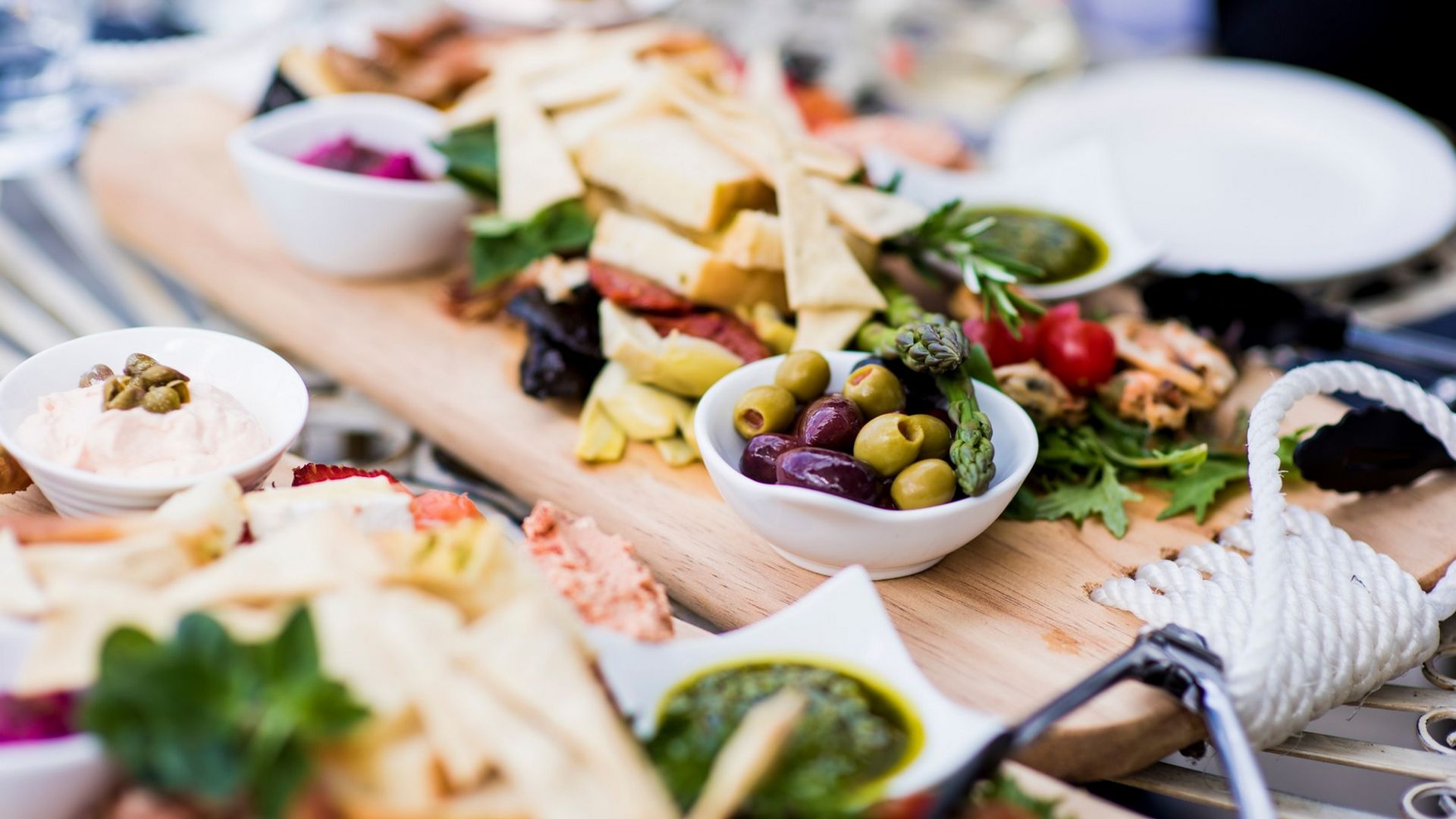 Afternoon Wine Tour with Vineyard Platter Experience Gisborne